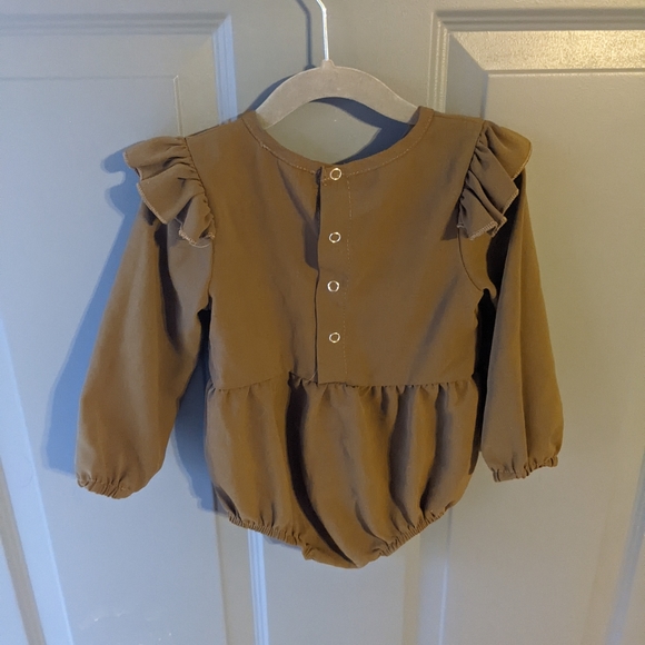 Olive green long sleeve bubble romper - Picture 5 of 7